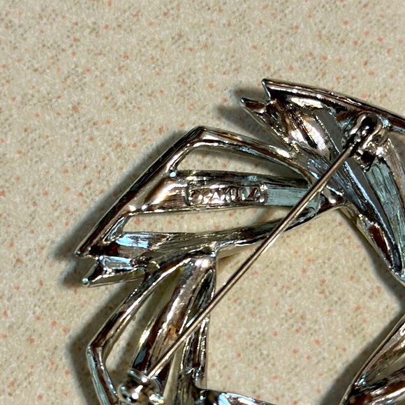 Vintage Pakula silver tone brushed and polished broach (545) - Picture 3 of 4